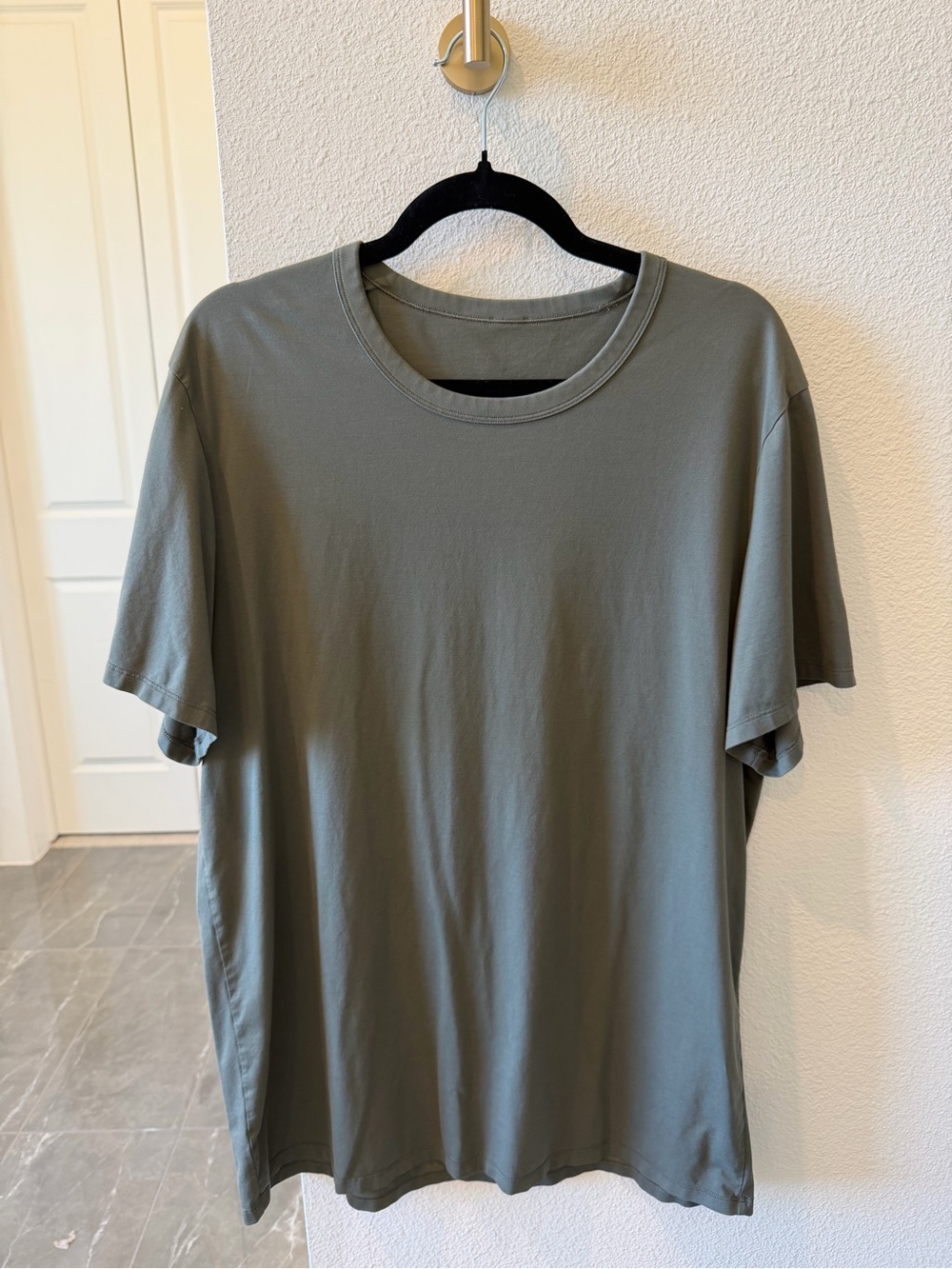 Lululemon Fundamental Tee / Size XL / NWOT / Athletic Shirt Olive